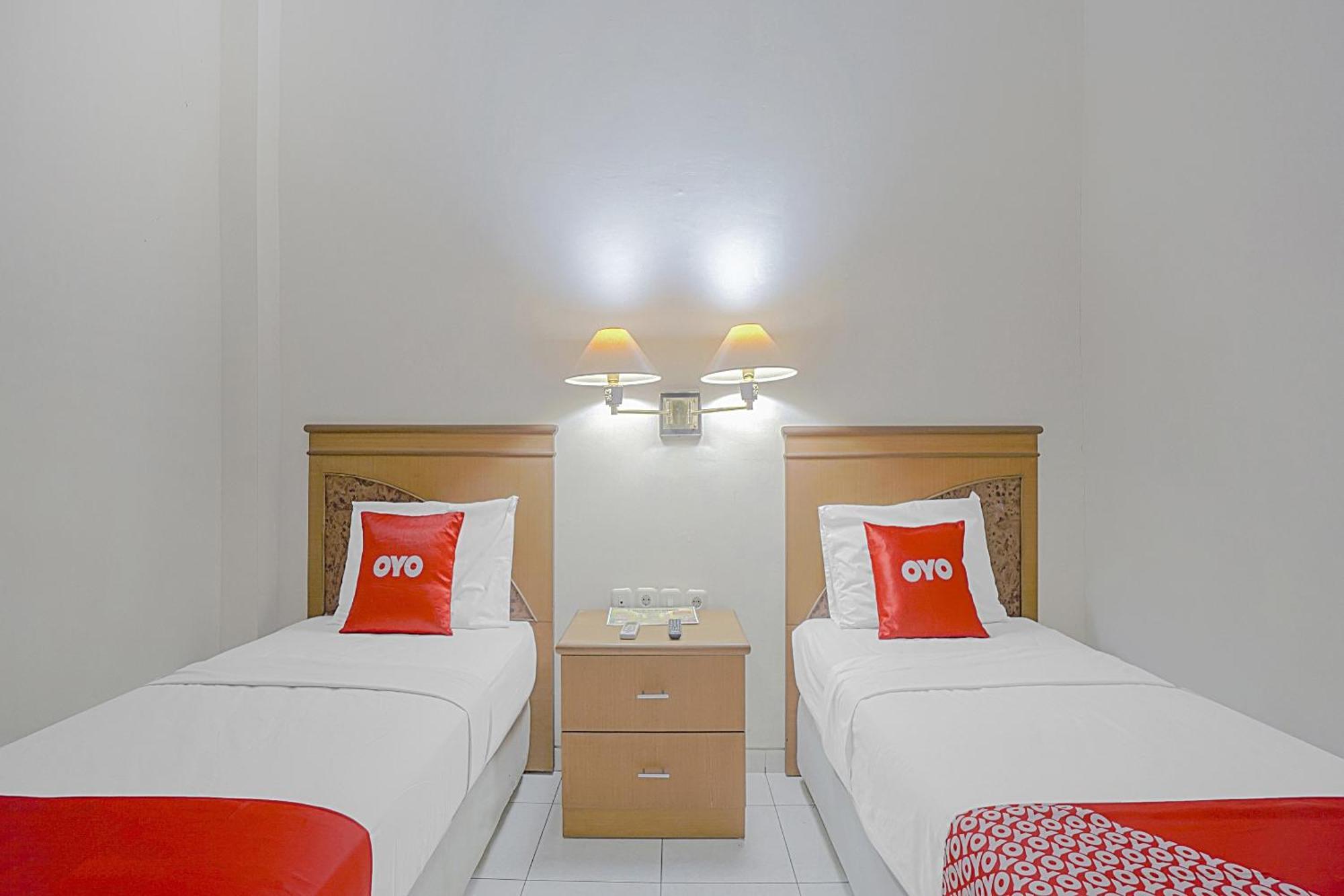 Oyo Life 90589 Palem Garden Hotel Tulungagung Esterno foto